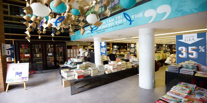 Nhà sách ở đường láng