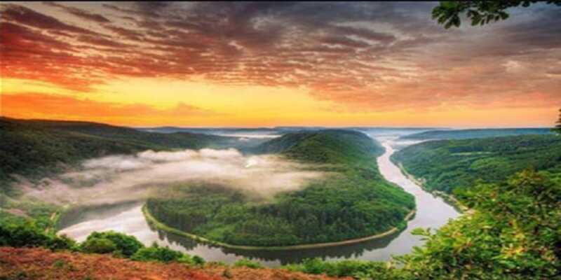 Người về từ lòng đất