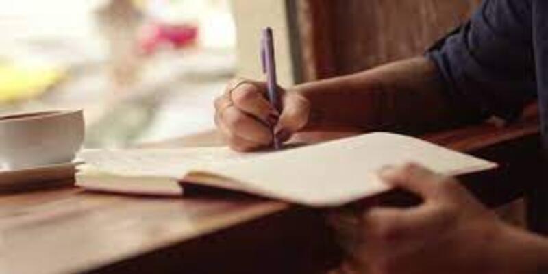 Văn tự sự lớp 10 - Cách viết và phân tích tác phẩm tự sự